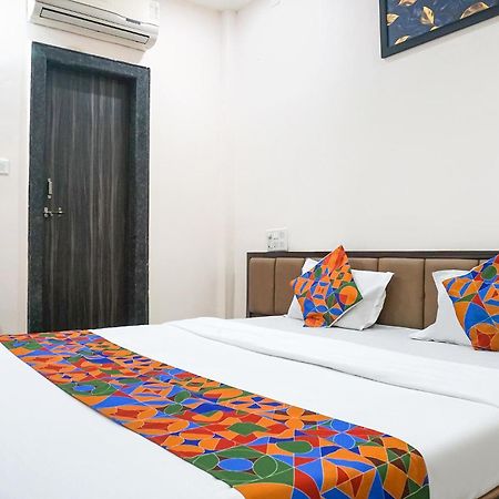 Fabhotel Rachana Residency - Nr Shivaji Nagar Metro Station プネ エクステリア 写真