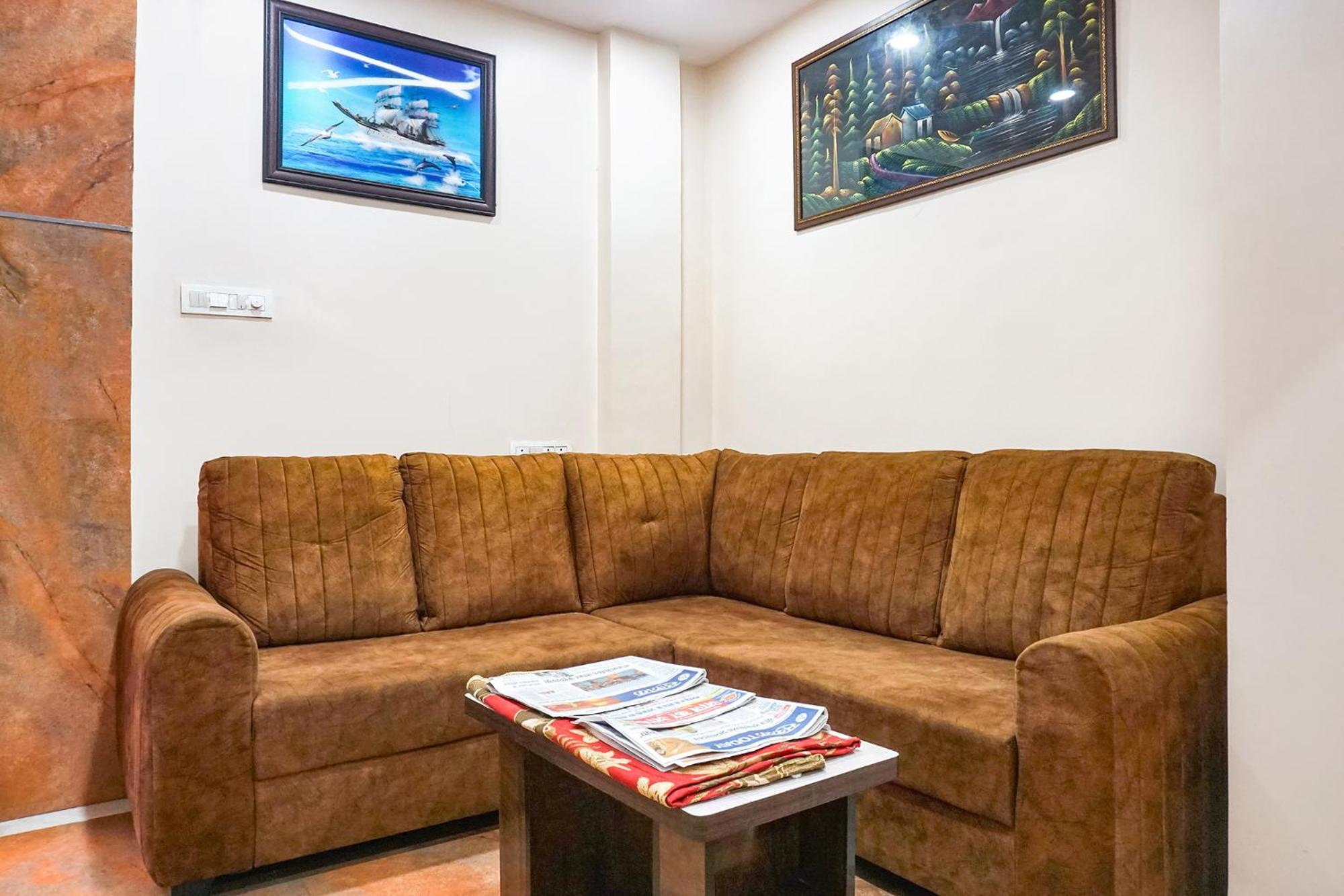 Fabhotel Rachana Residency - Nr Shivaji Nagar Metro Station プネ エクステリア 写真
